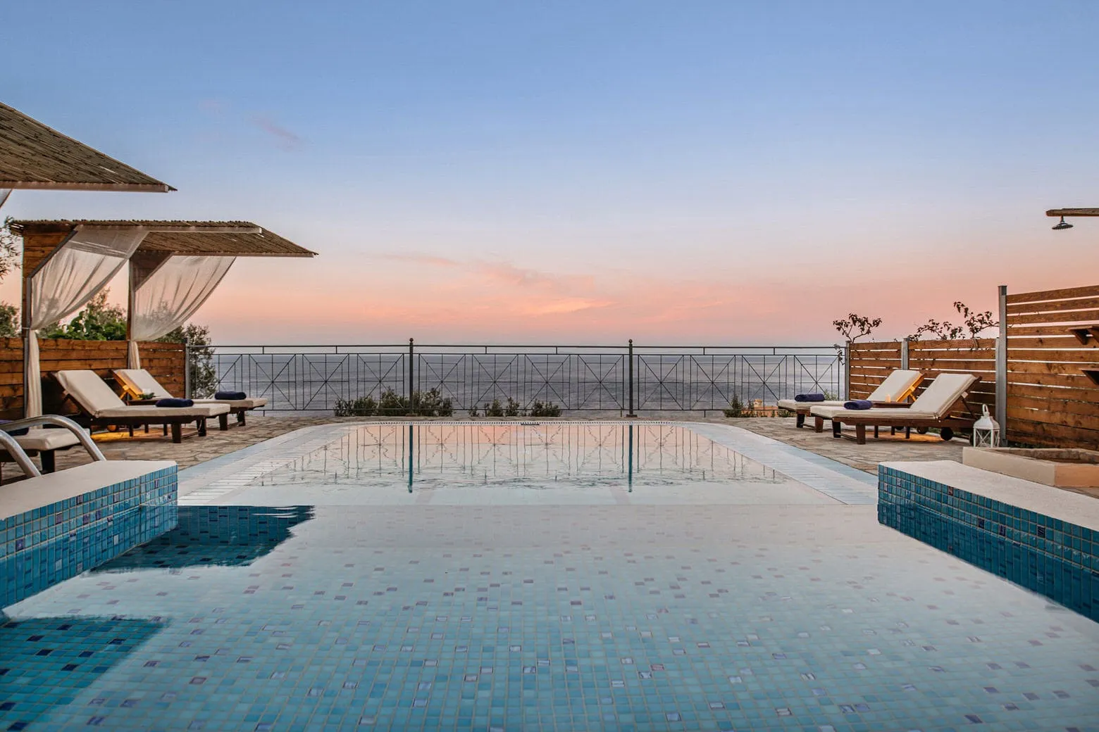Emerald Villa Superior 2-6 persons