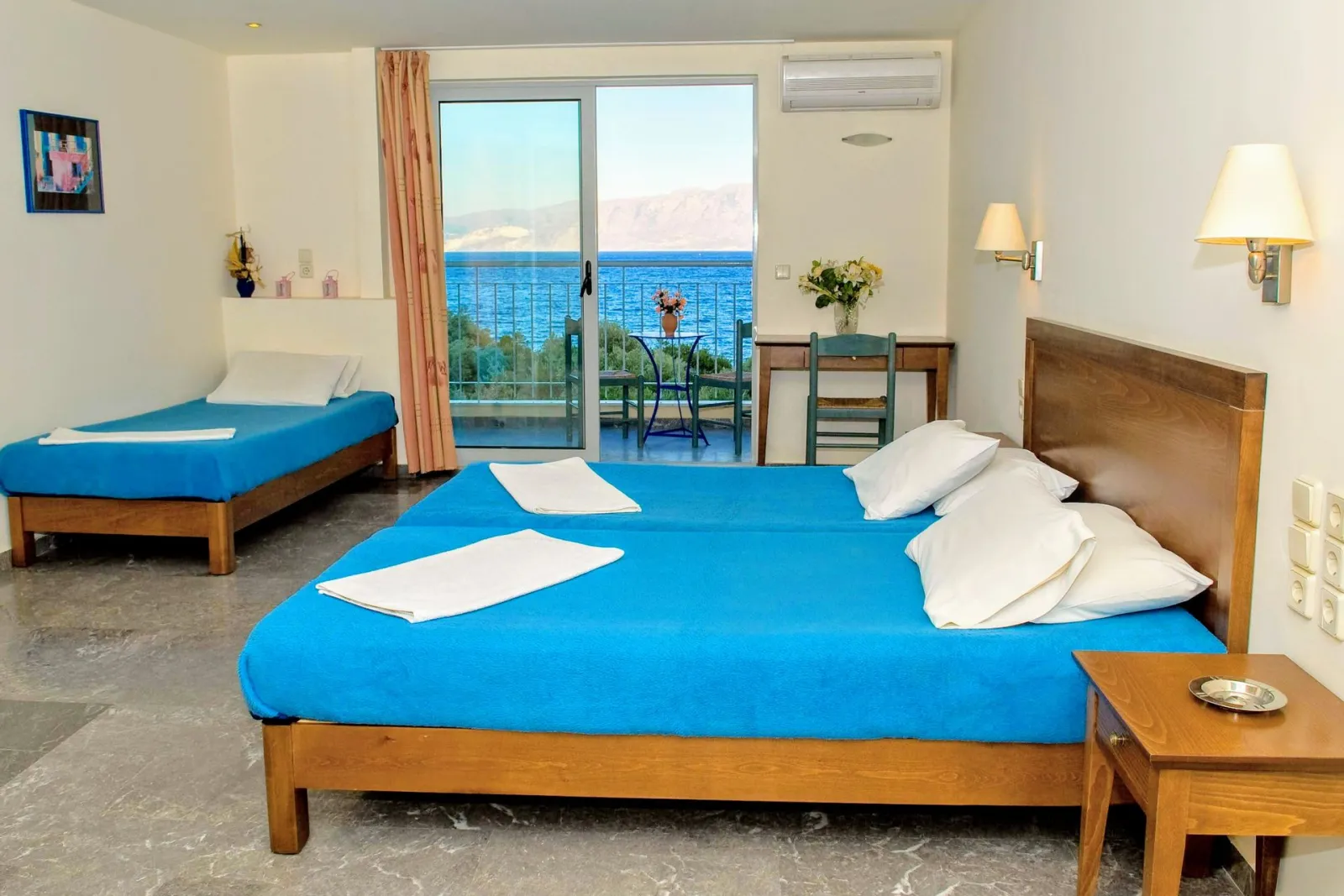 Triple Studio with Sea View Upper Floor