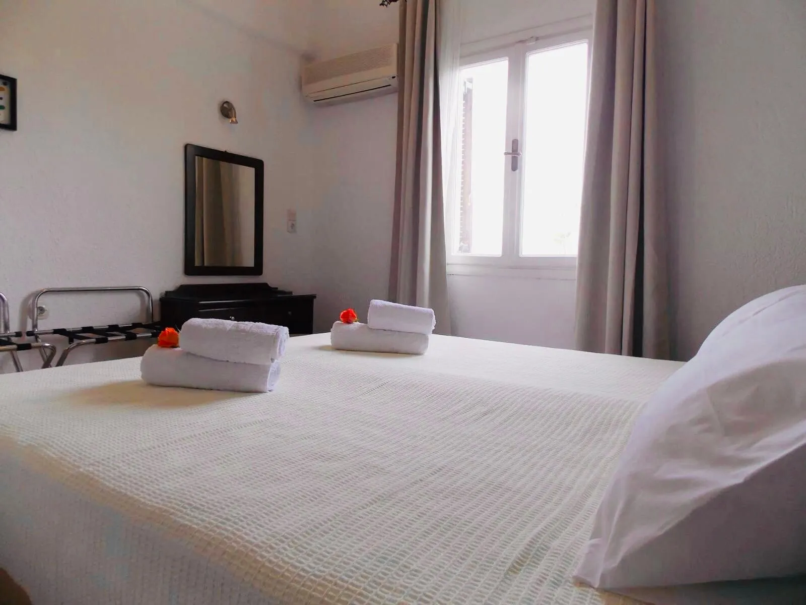 One Bedroom Apartment with Sea View