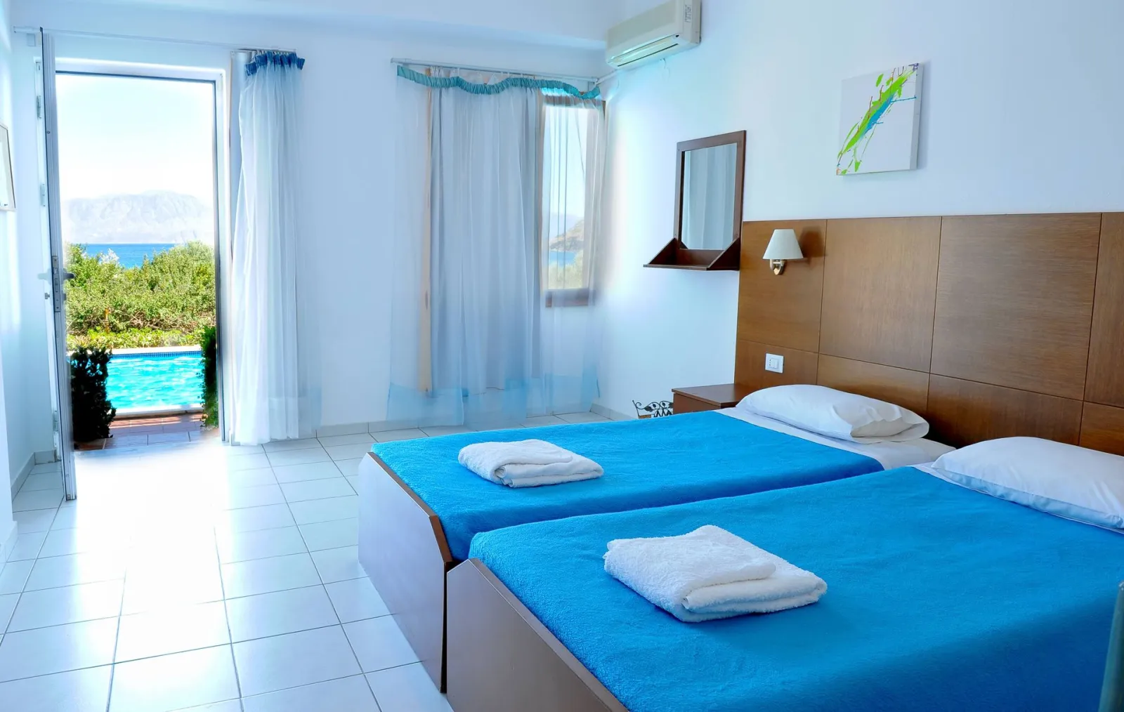 Family Apartment with Sea View