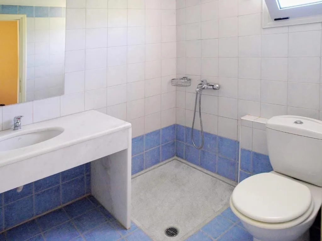 2 Bedroom Family Apartment Upper Floor