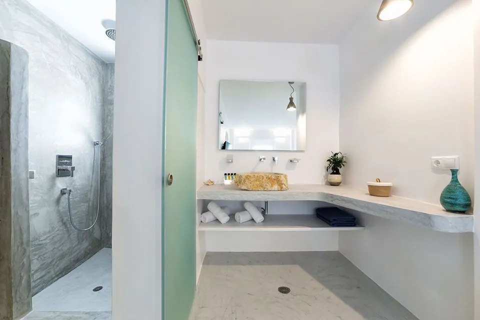 Acqua Suite with Hot Tub
