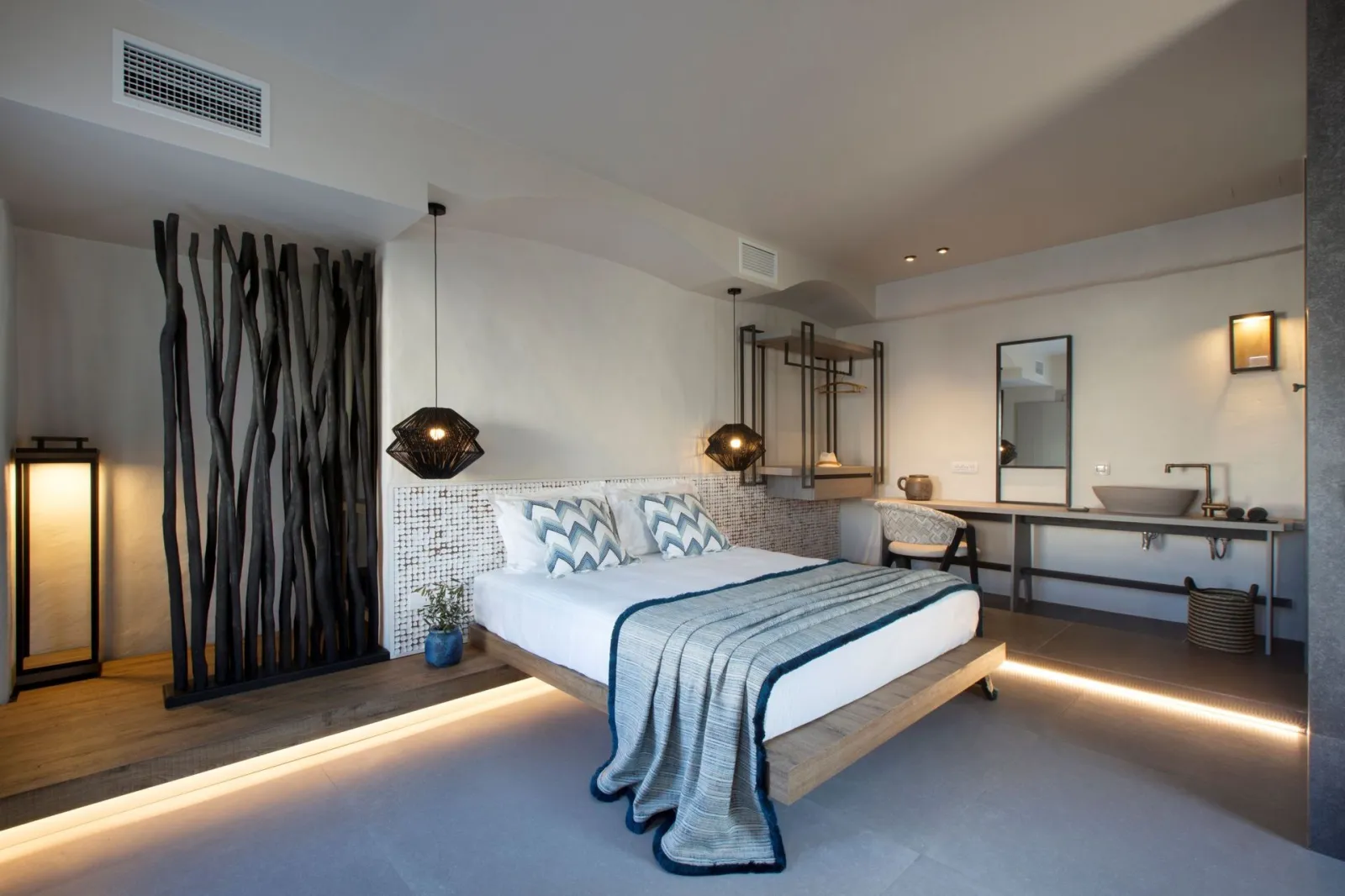 Senior Suite with external Hot Tub