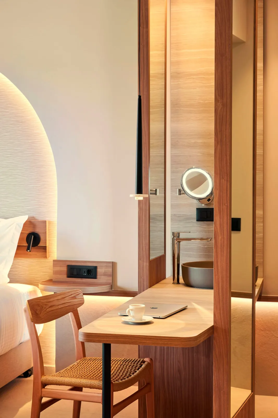 Deluxe Comfort Room