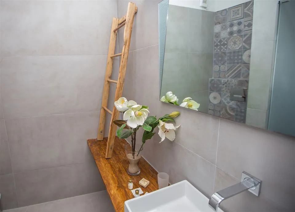 Junior Suite with Outdoor Jacuzzi Egeo