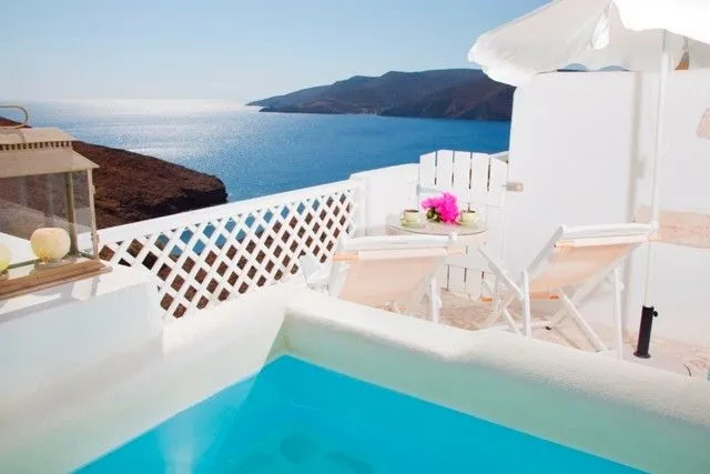 Junior Suite with Outdoor Jacuzzi Imerovigli
