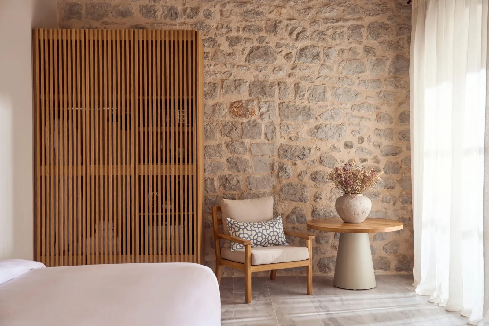 2 Beachfront Suites with Private Pool Interconnecting
