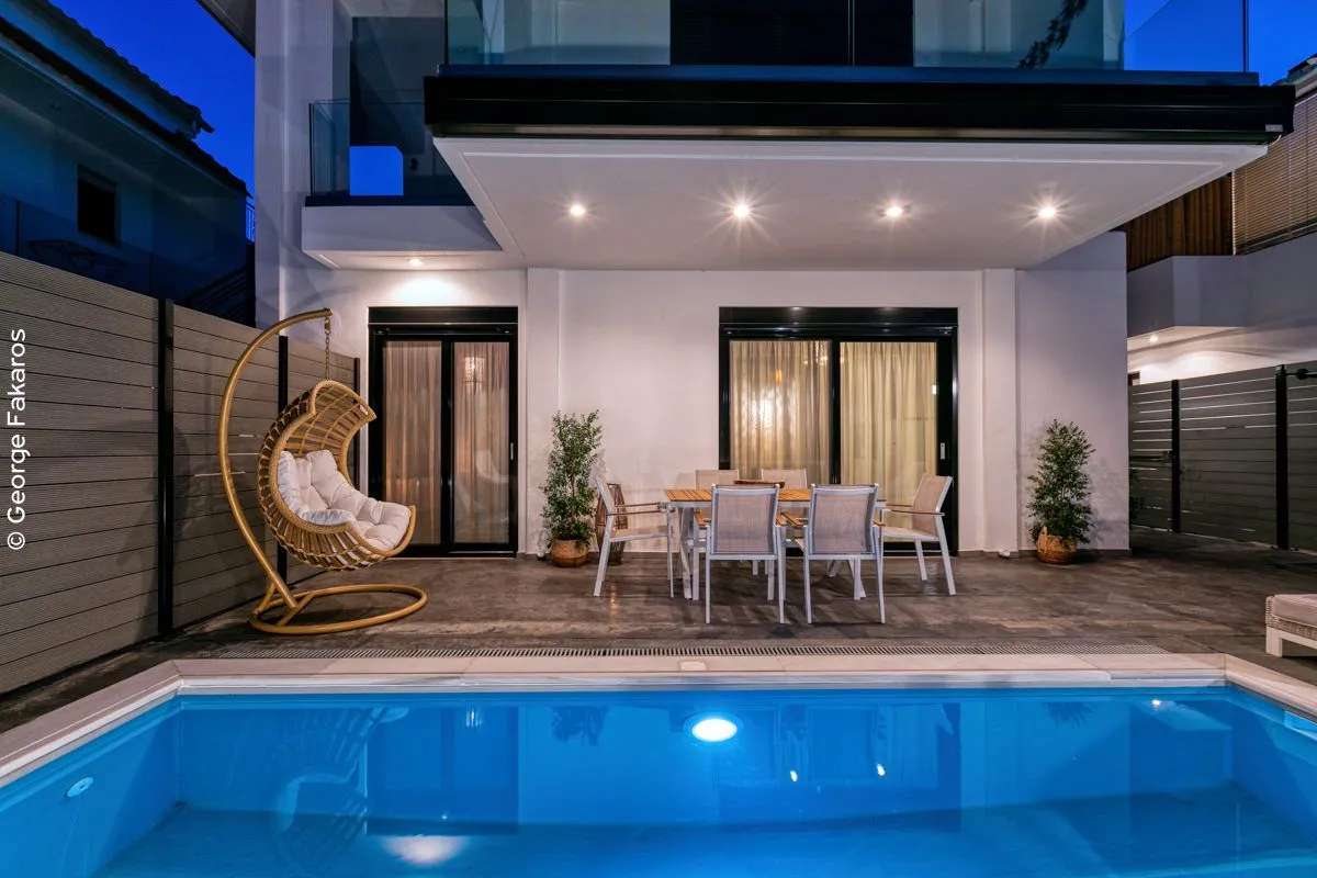 Elegant Apartment with Private Pool