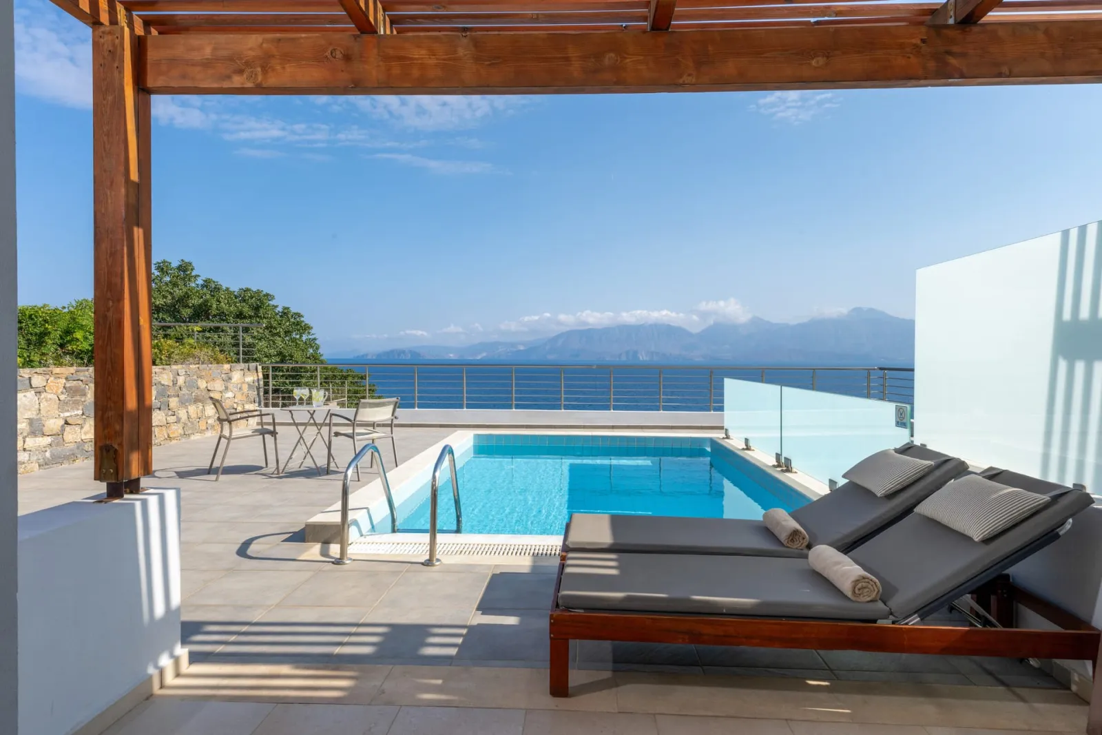 Suite with Sea View & Private Pool