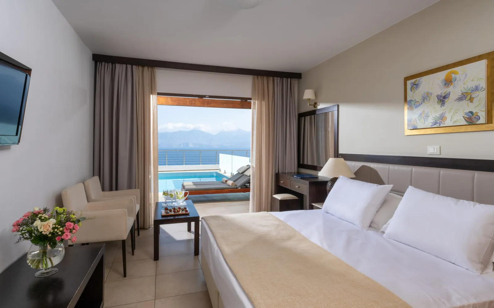 Suite with Sea View & Private Pool