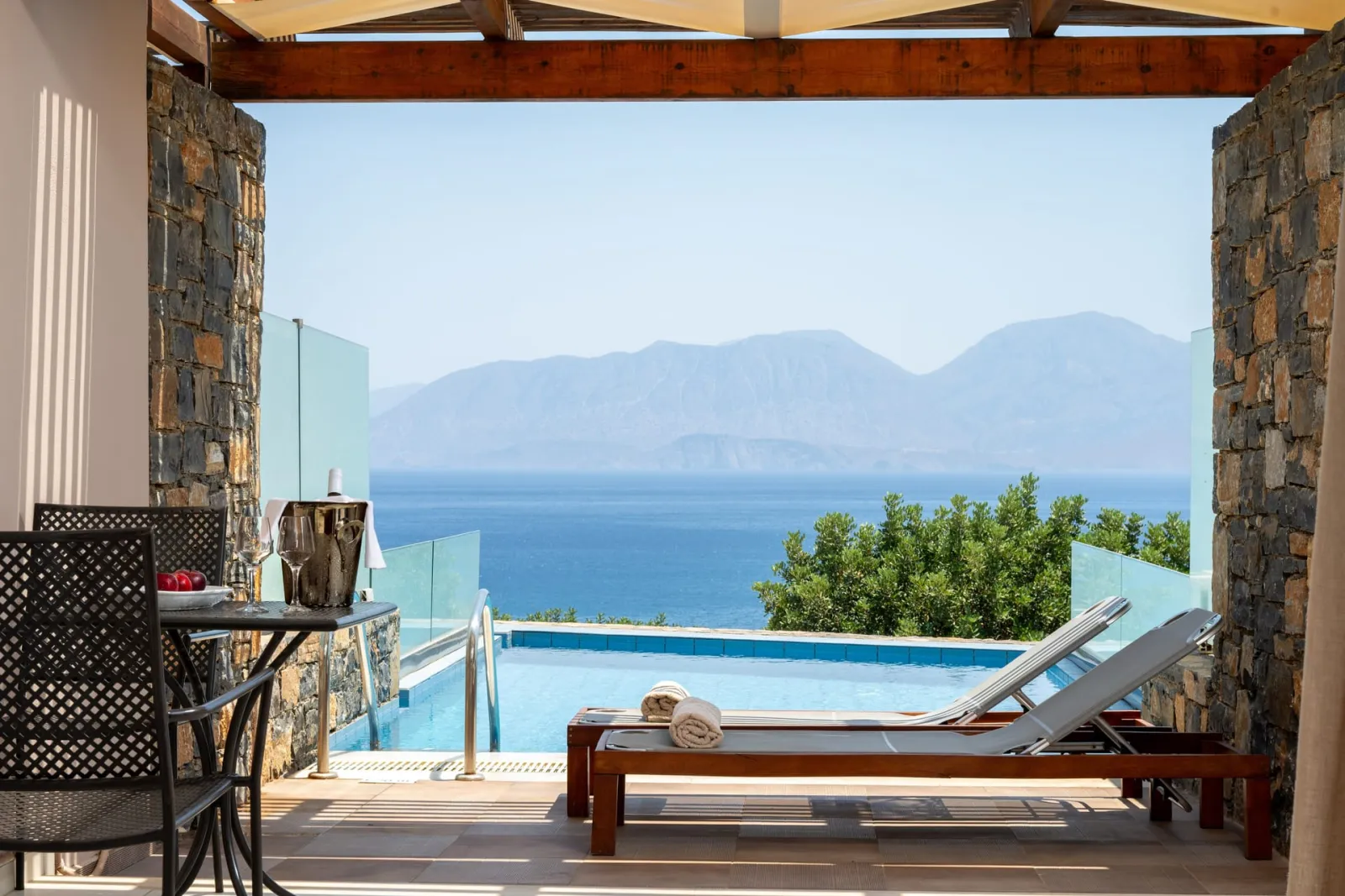 Suite Two Bedroom with Sea View &amp; Private Pool