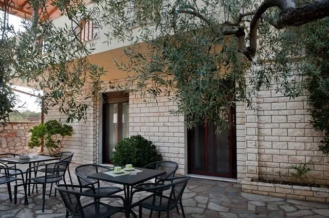 Quadruple Ground Floor Apartments