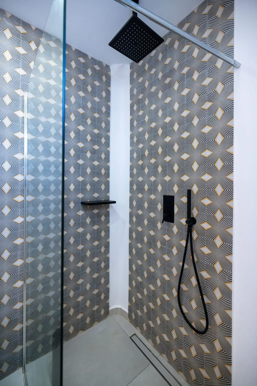 Deluxe Room 1