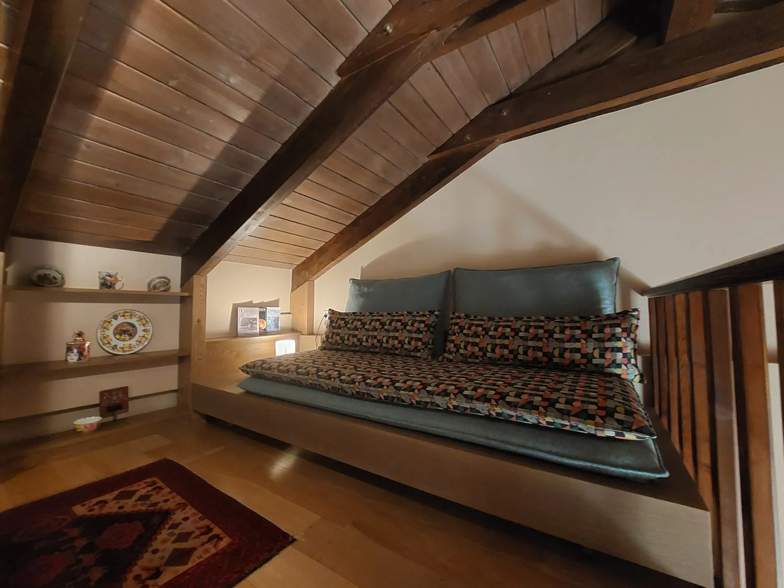 Deluxe Maisonette Room