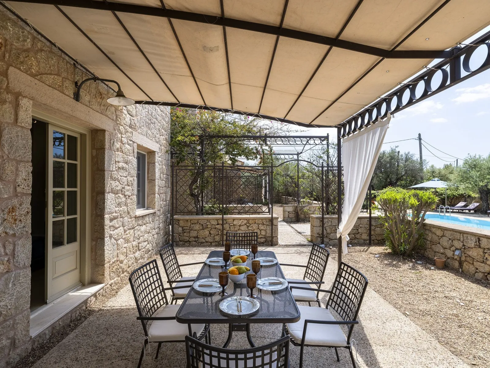 Family Villa 2