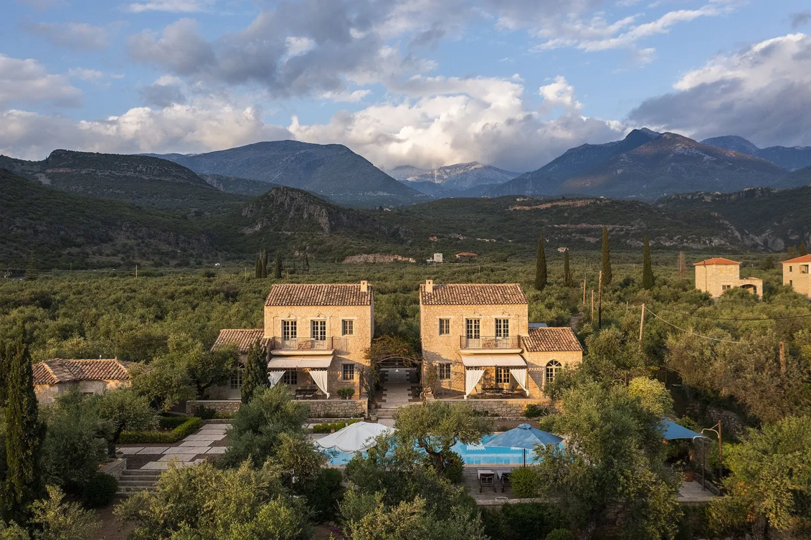 Liodentra Estate