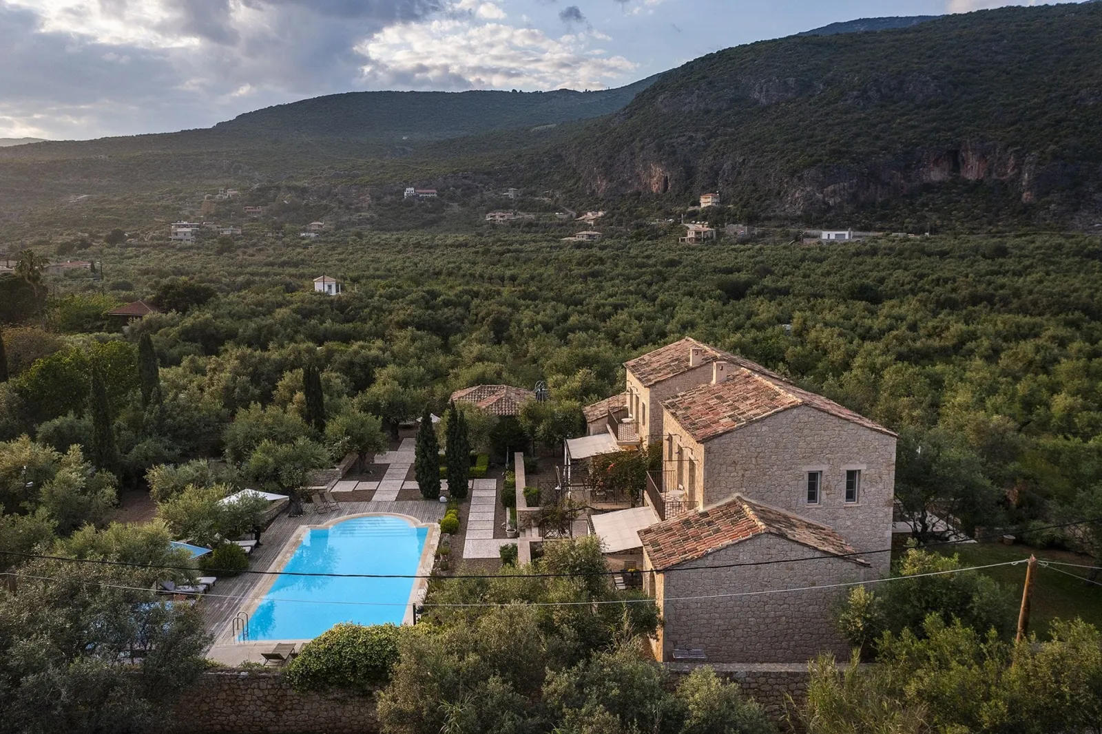 Liodentra Estate