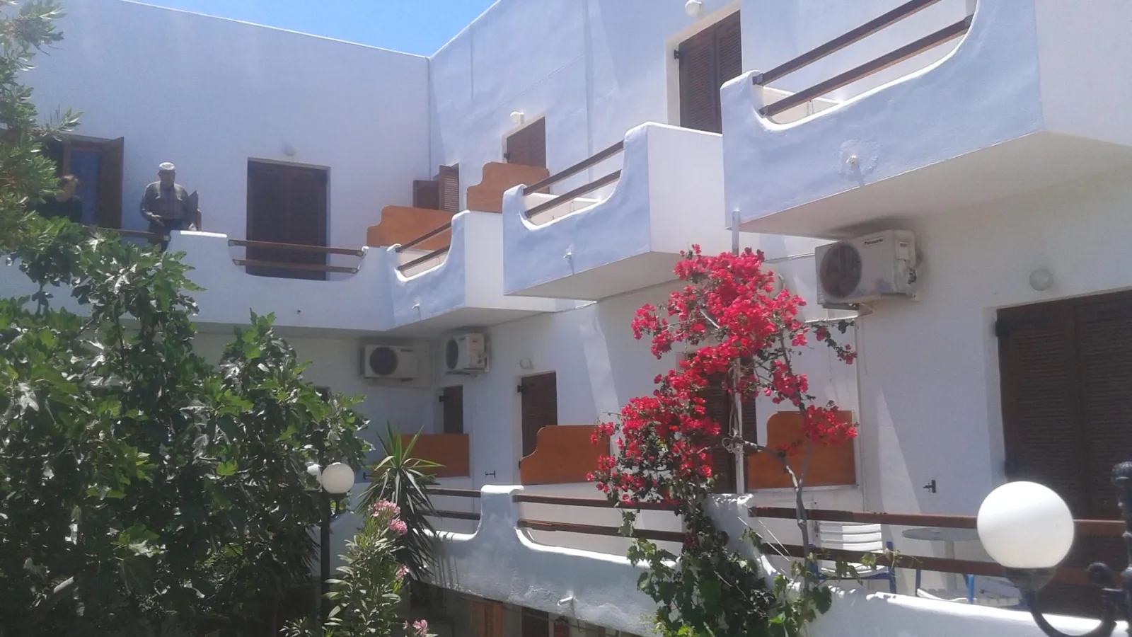 Double or Twin Room with Terrace - Ground Floor