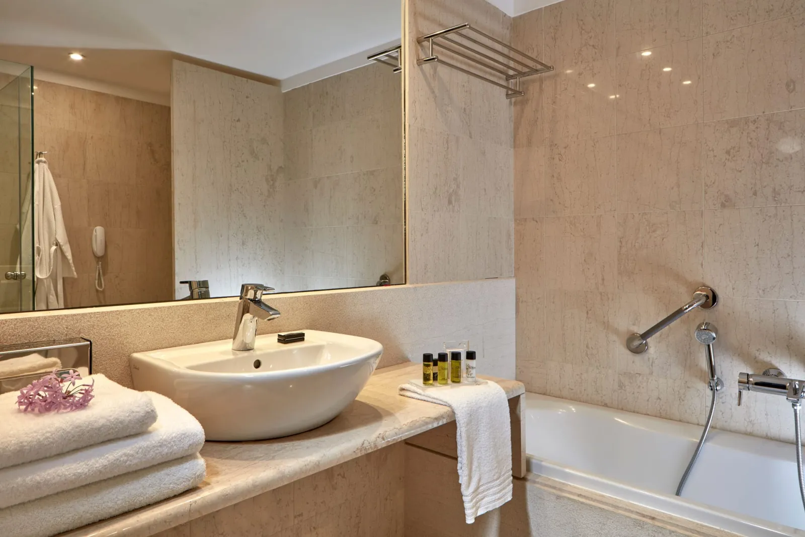 Double Room Inland View
