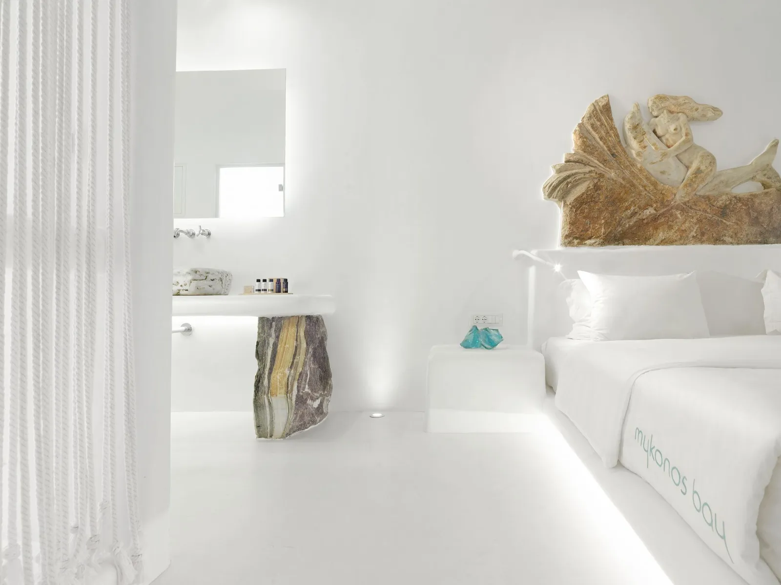 Deluxe Double with Outdoor Jacuzzi &amp; Partial Sea View