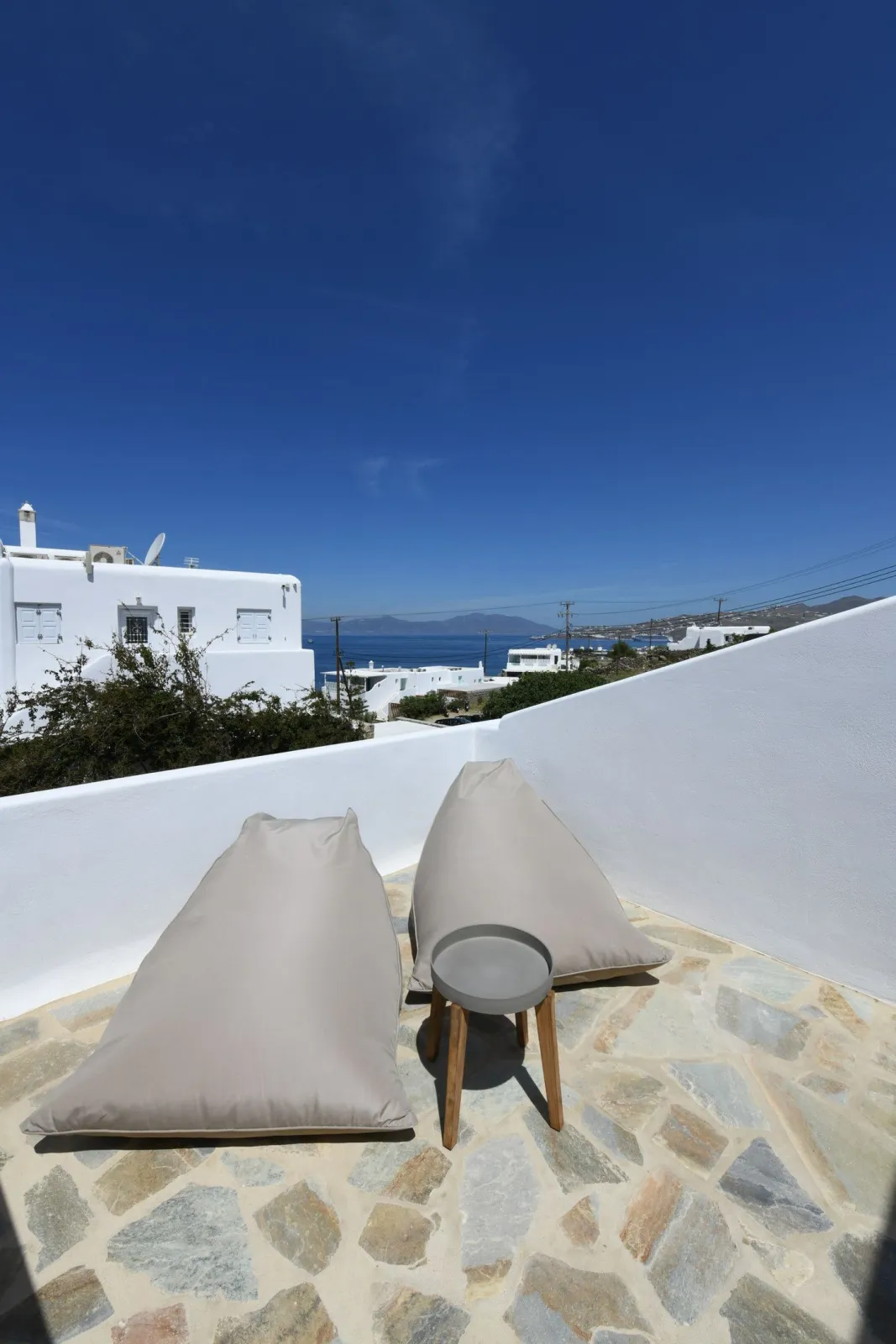 Superior Premium Residence with Outdoor Jacuzzi - Annex Building by Karavas Apartments
