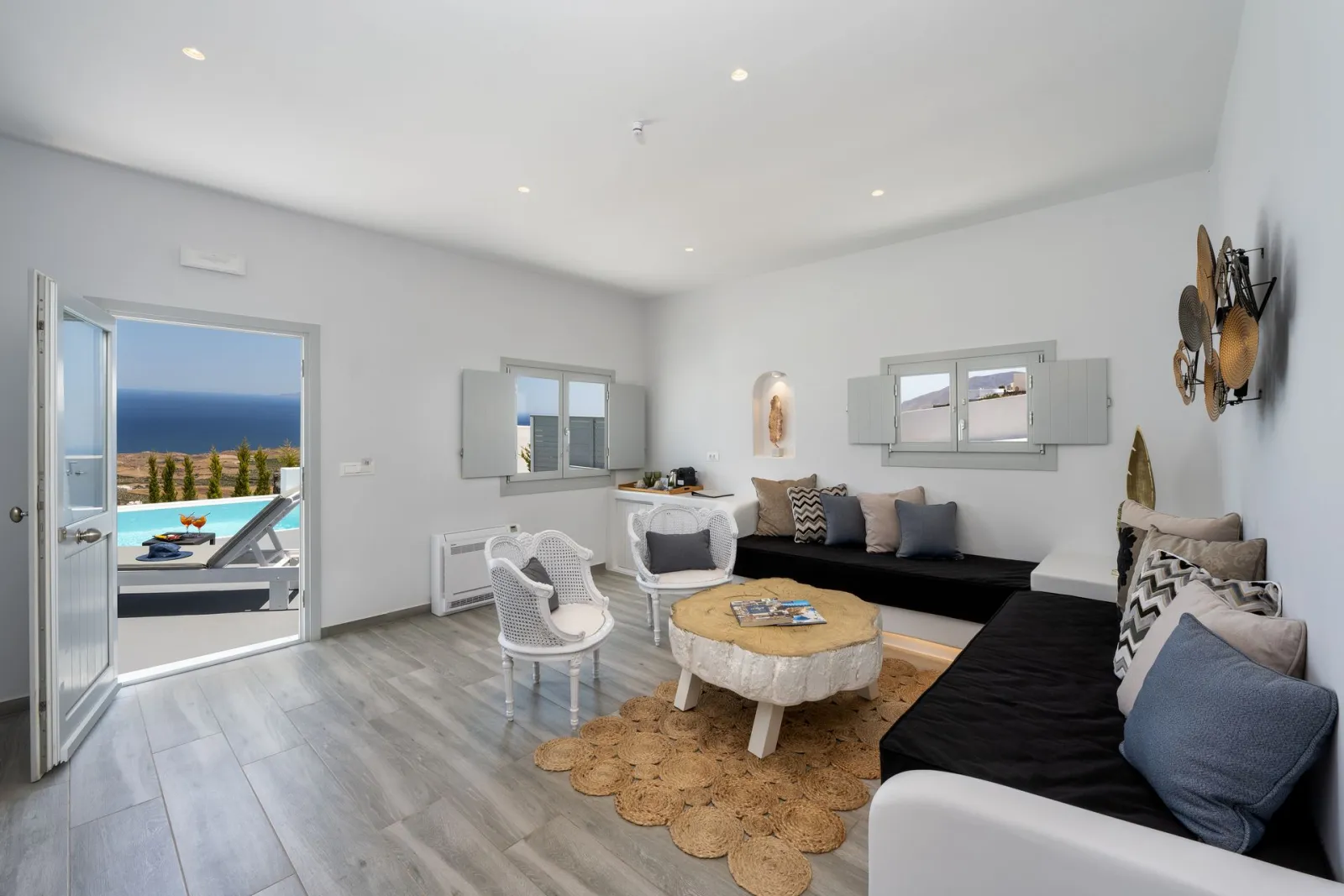 One Bedroom Grande Suite with Heated Private Pool &amp; Sea View | 2-4 Guests | 60sqm