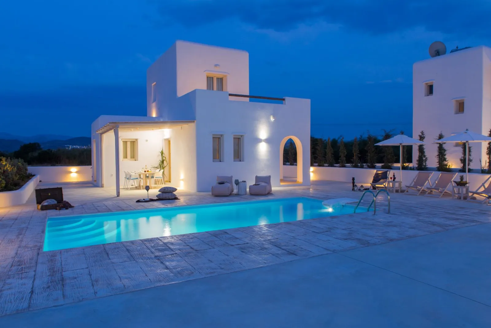 2 Villas Complex with 2 Private Pools