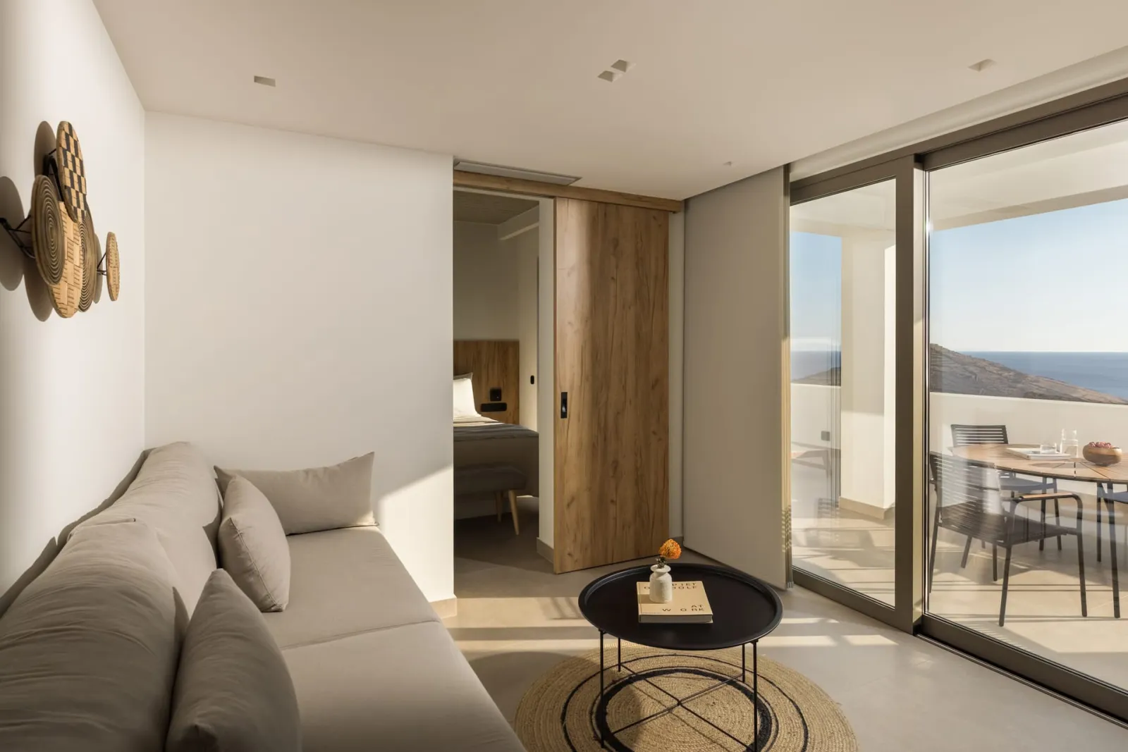 2 Bedroom Sea View Suite with Sharing Pool “Sky”