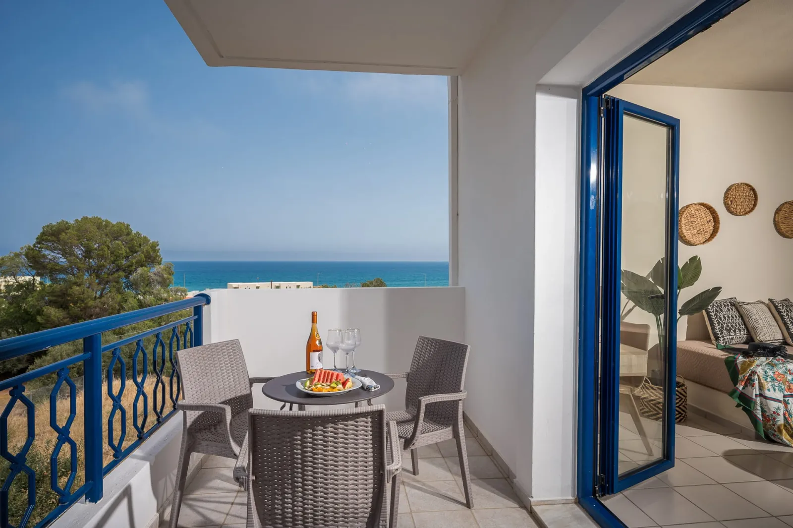 Family room with Sea View
