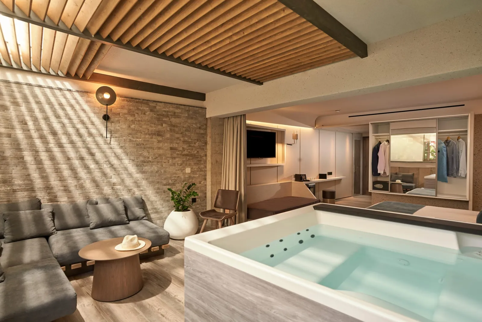 SemiGround Patio Room with Hot Tub