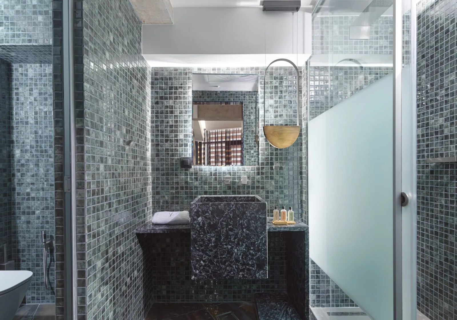 Deluxe Suite with Hot Tub & Sea View
