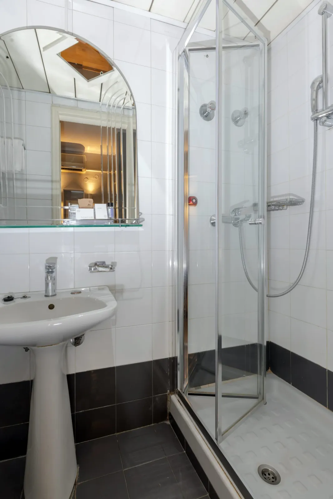 Single Room Interior View