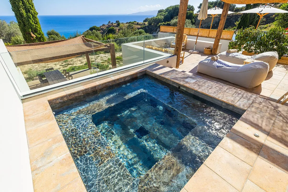Ammos Sea View Jacuzzi Suite