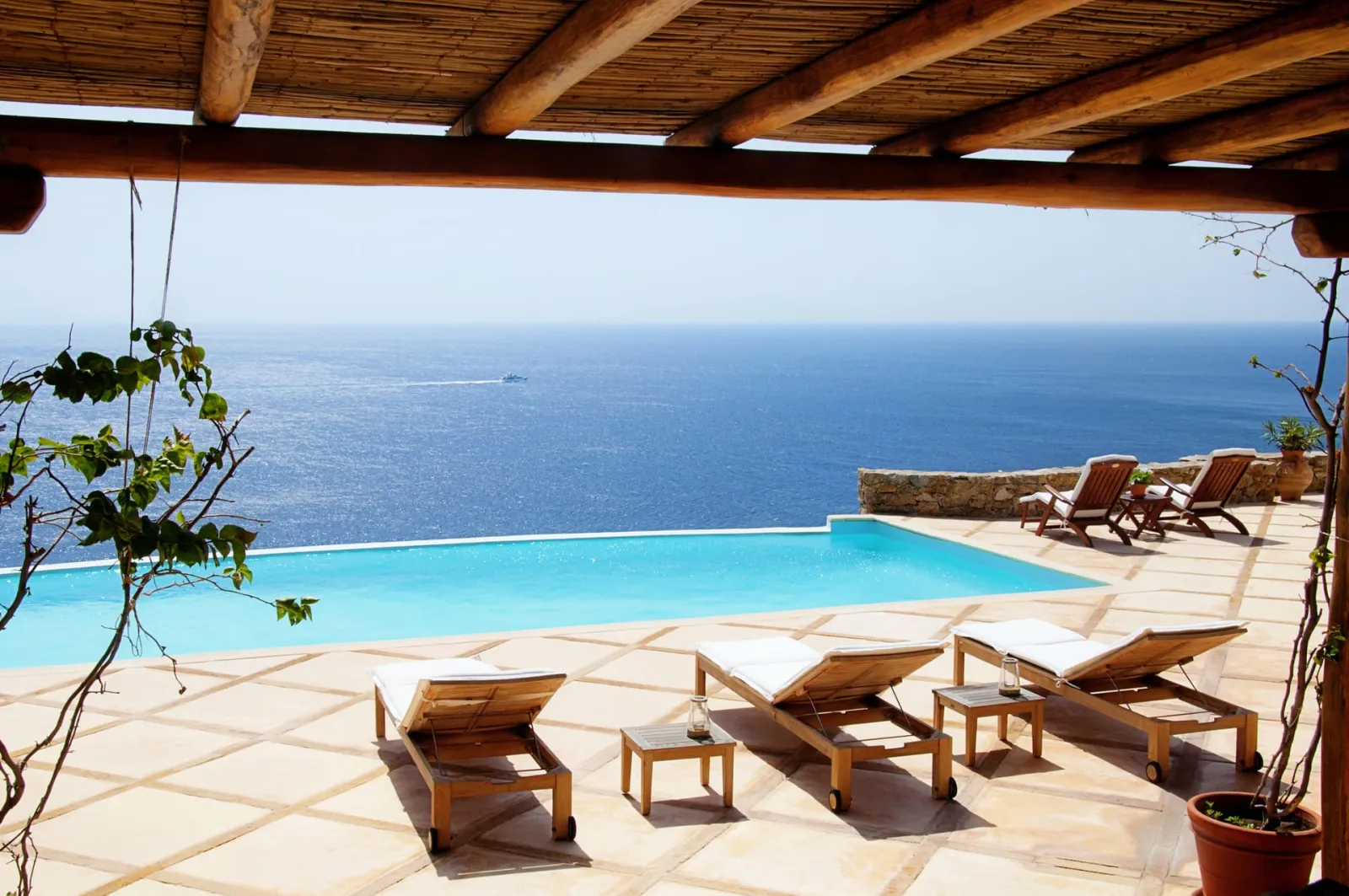 5 Bed | Villa On the Rocks | Super Paradise