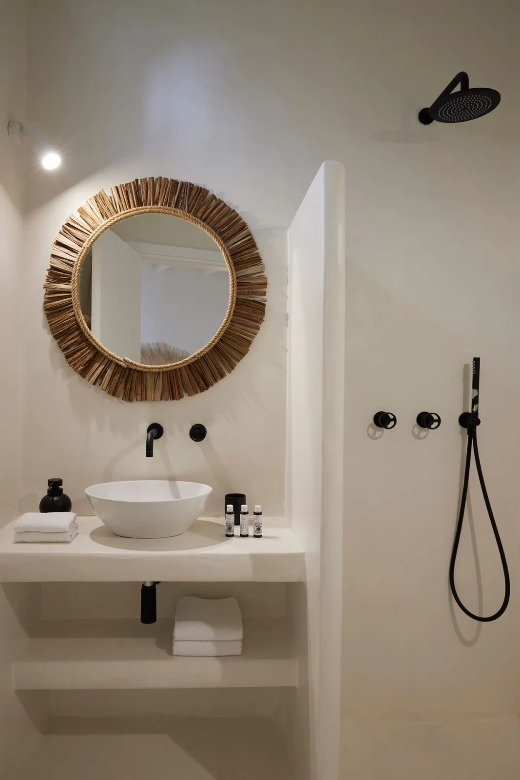 Aerina 6 (Double Room)
