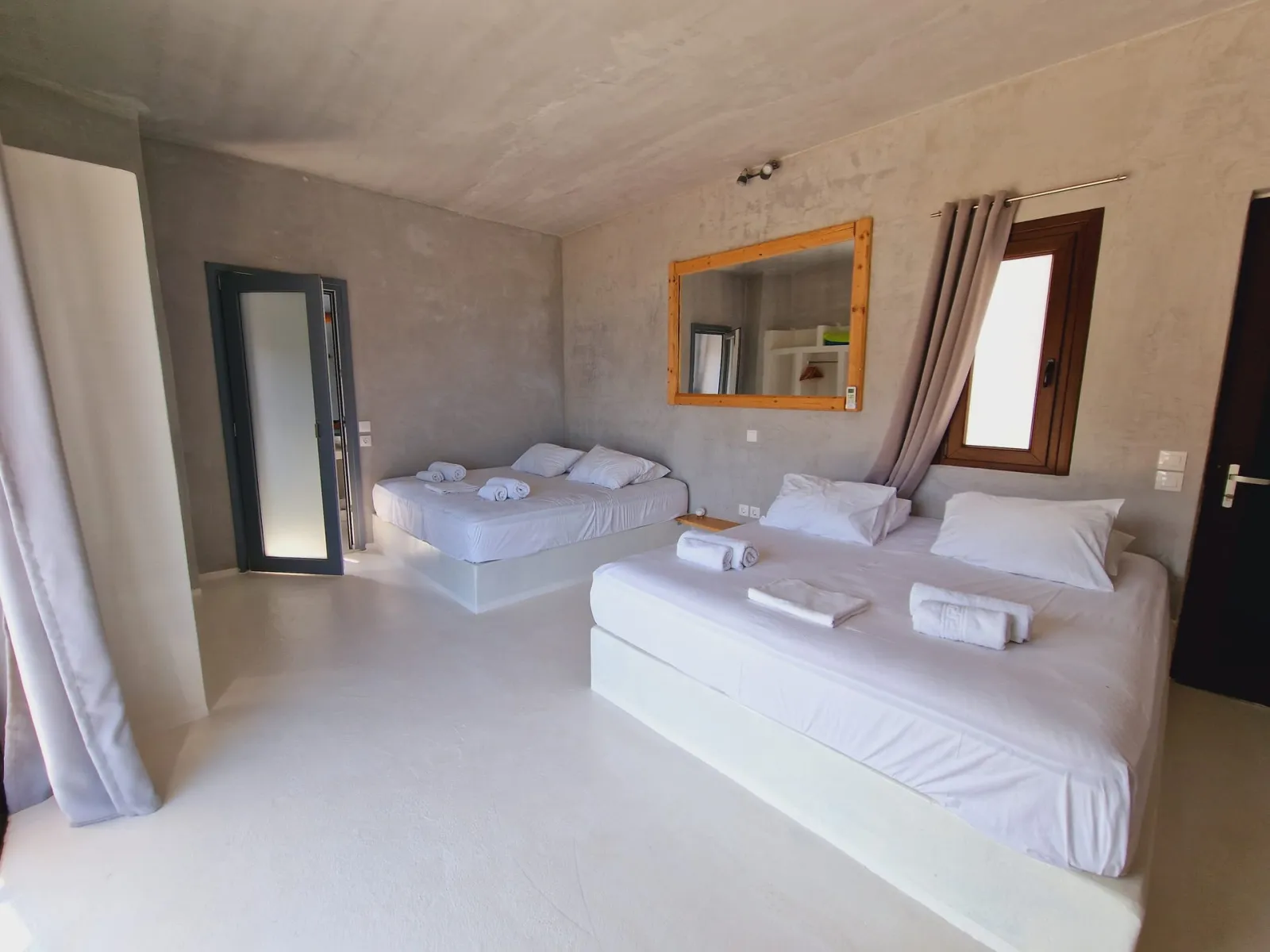 Queen Sea View 122