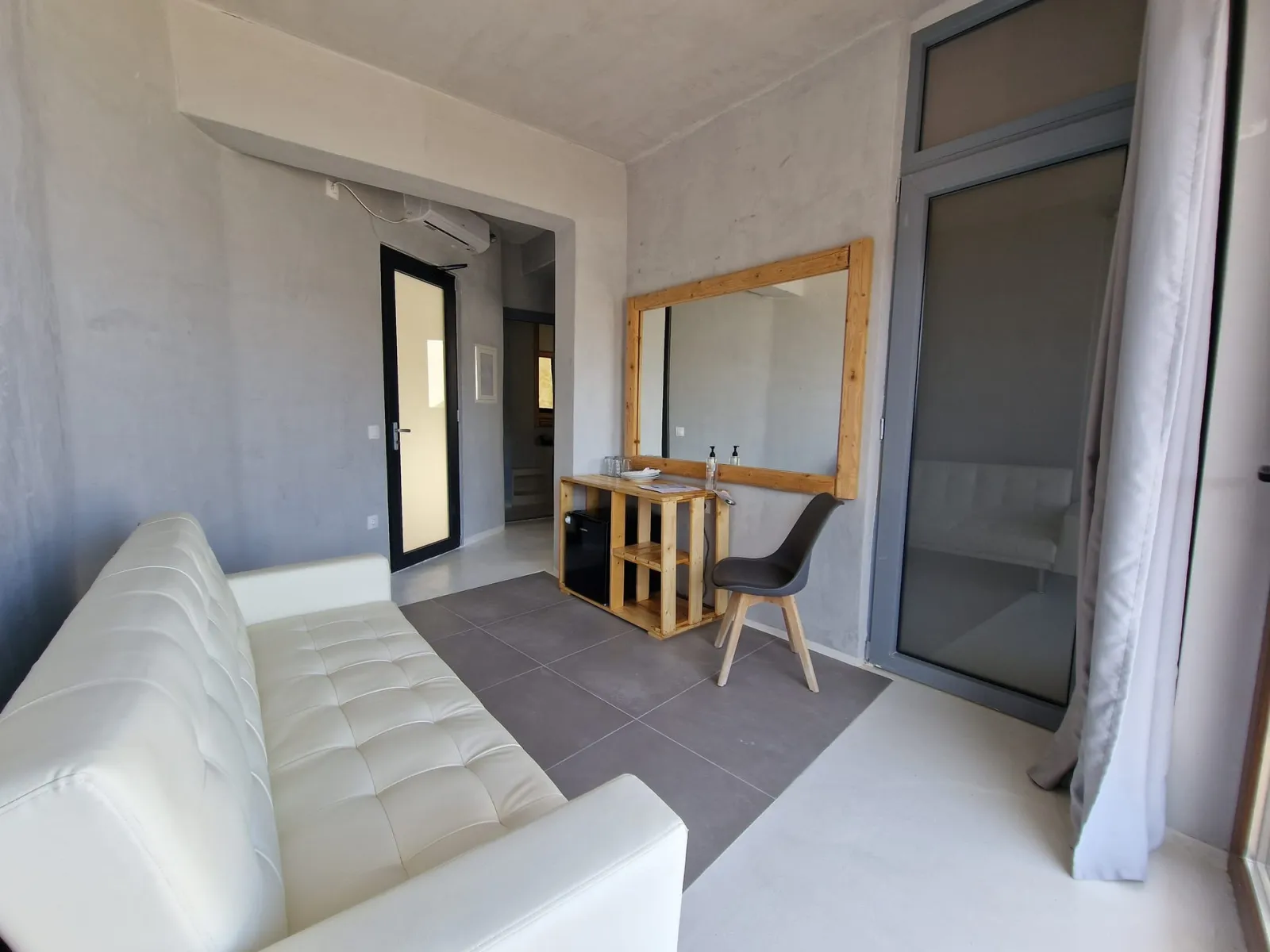 King Sea View 126