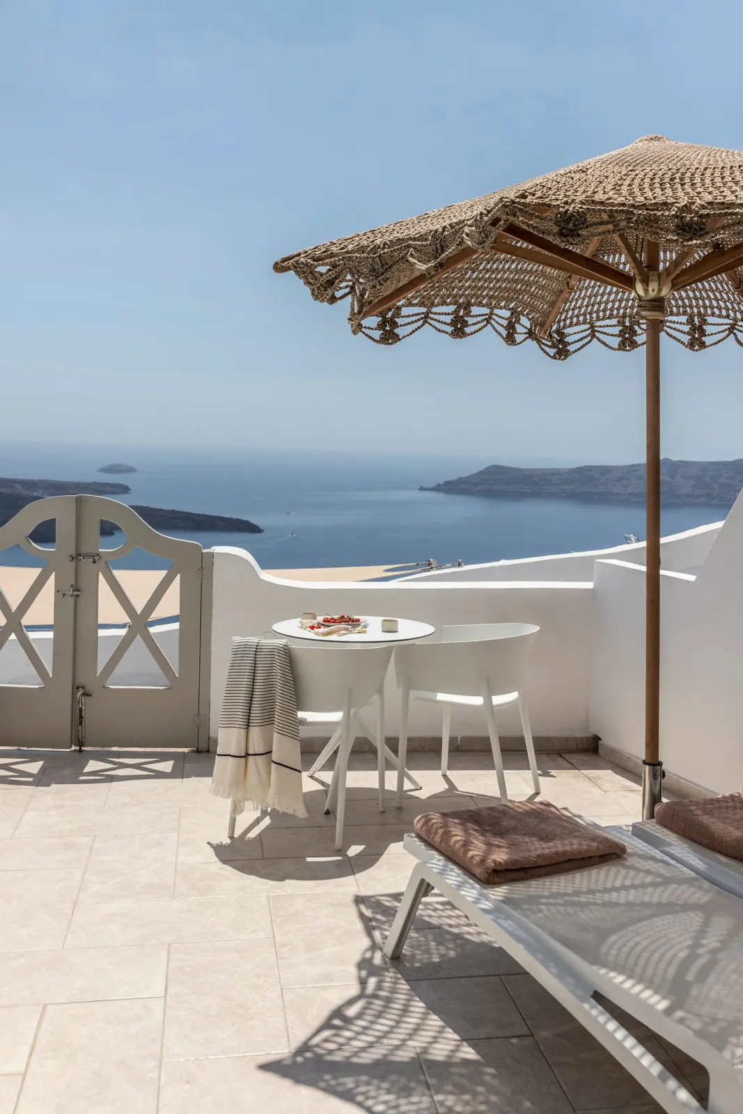 Cave Suite with Outdoor Heated Jacuzzi - Annex Building