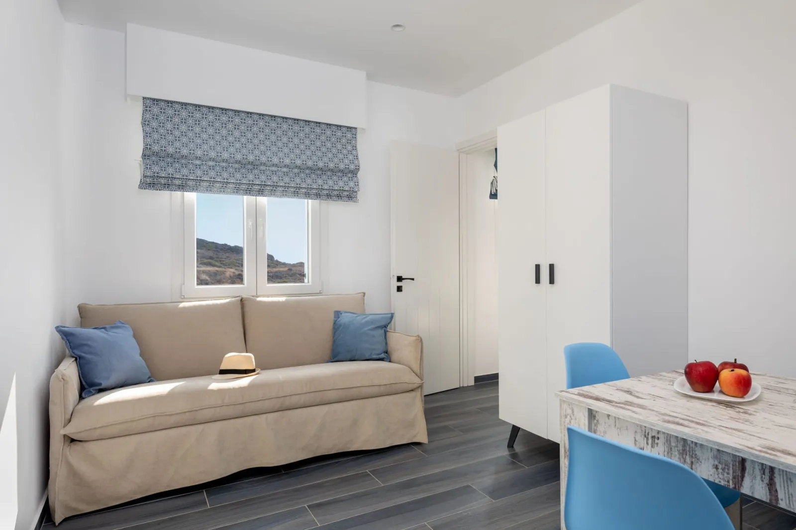 Deluxe One Bedroom Apartment with Panoramic Sea view