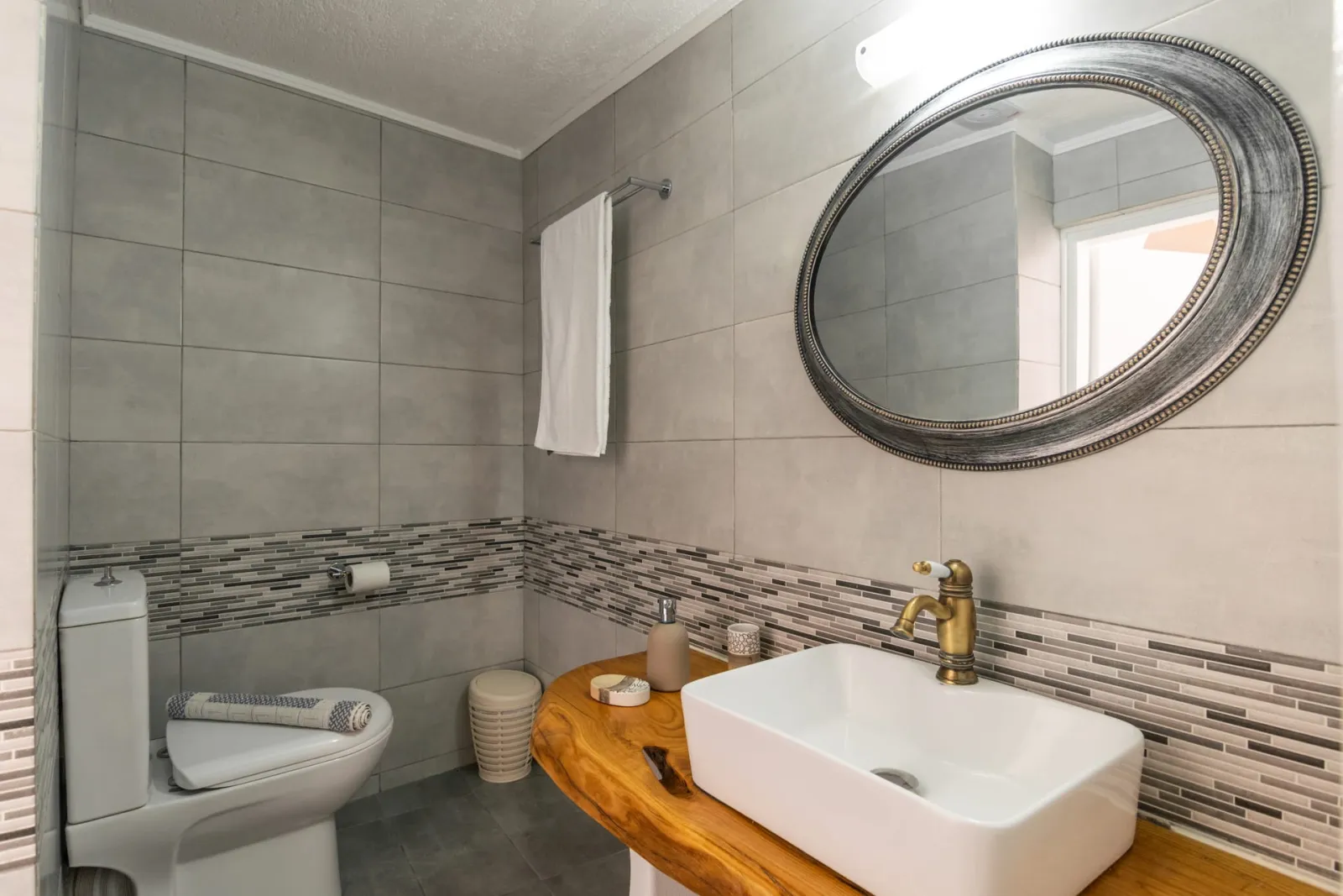 Fani Dream Suite at Agios Konstantinos Bay 3