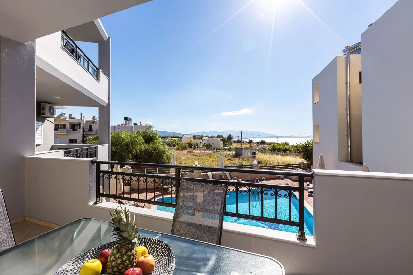 Apartment 3 Bedrooms Sea View