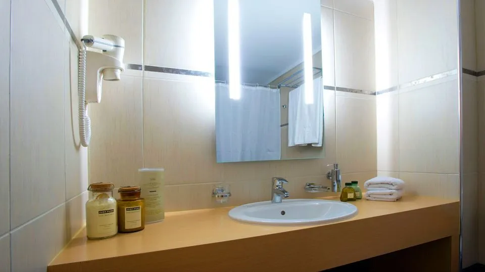 Double Room Budget (one double bed)