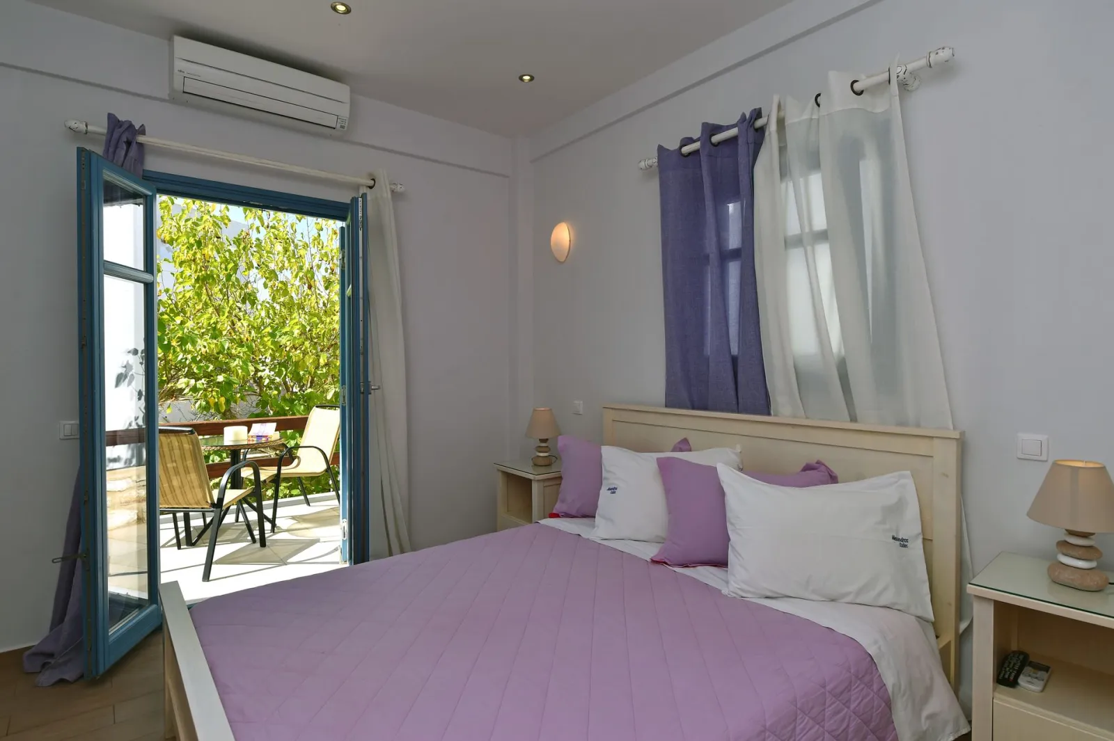 Standard Double Room with Courtyard