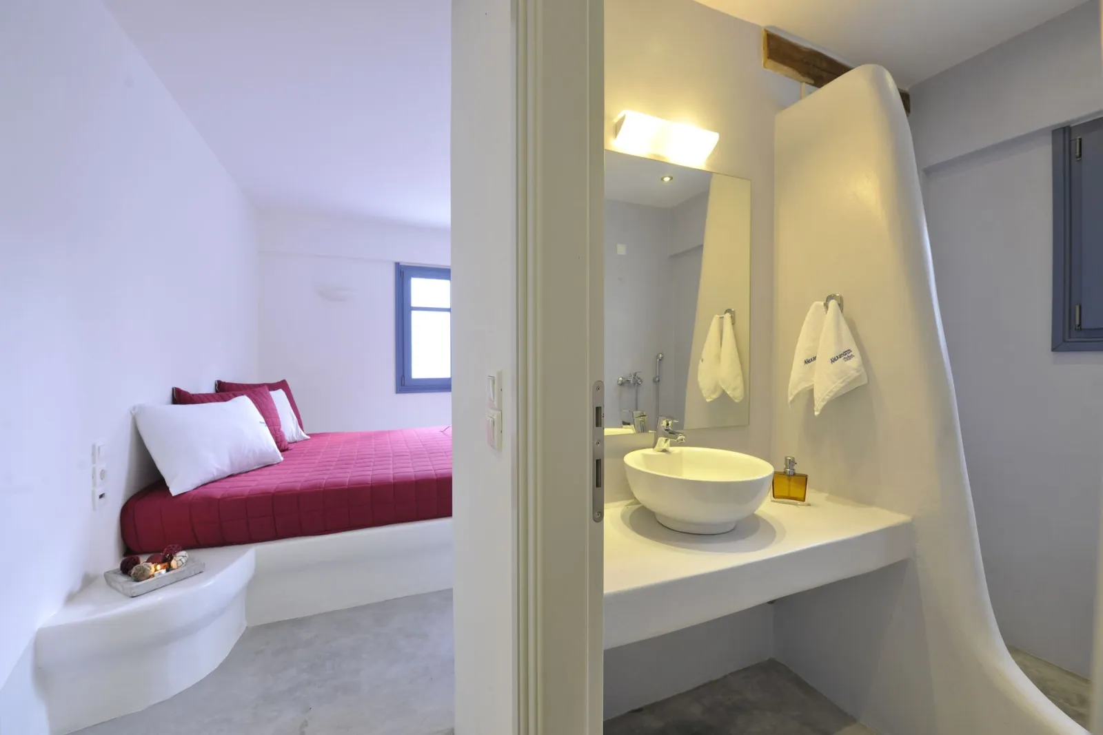 Standard Double Room with Courtyard