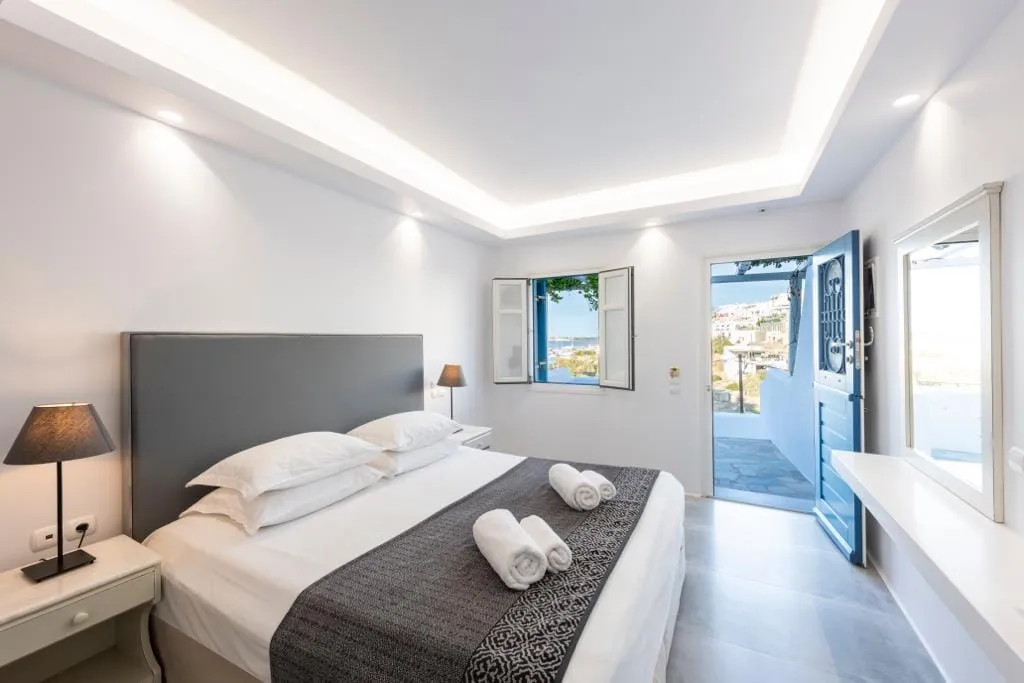 Superior Double with Sea View (Pool Level)