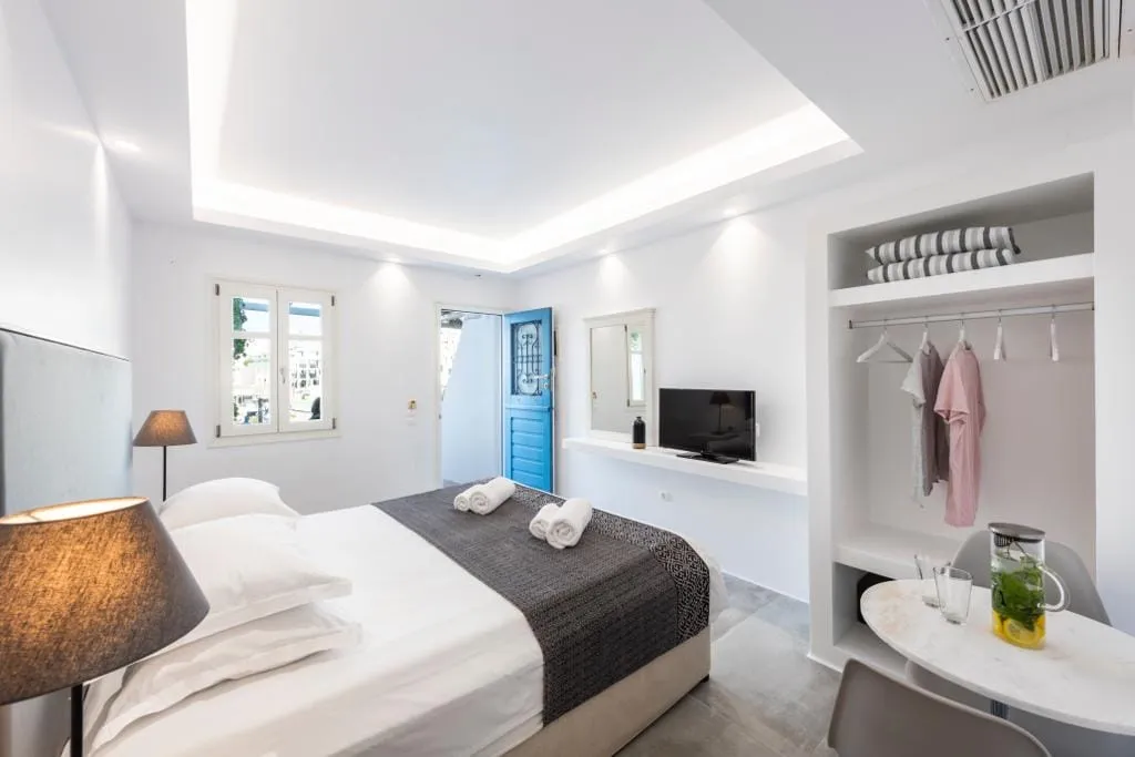 Superior Double with Sea View (Pool Level)