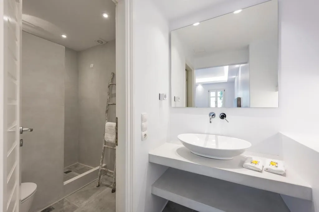 Superior Double with Sea View (Pool Level)