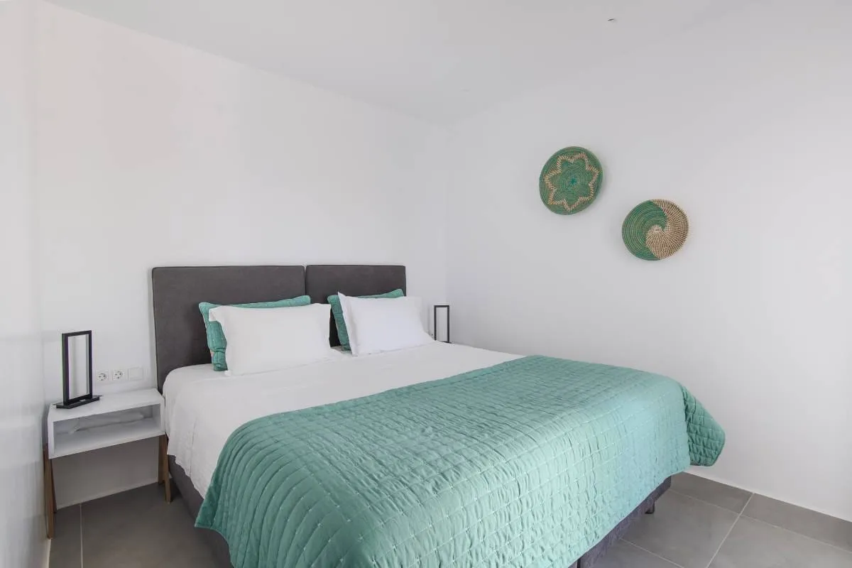 One-Bedroom Apartment with Patio