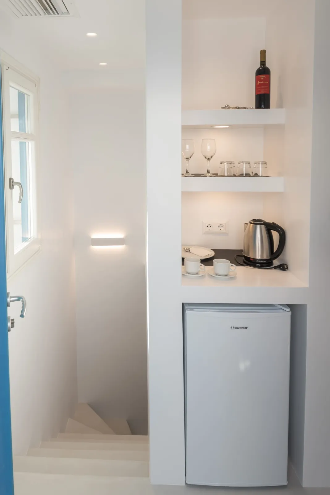 Two-Bedroom Suite with Sea View (Split-Level)