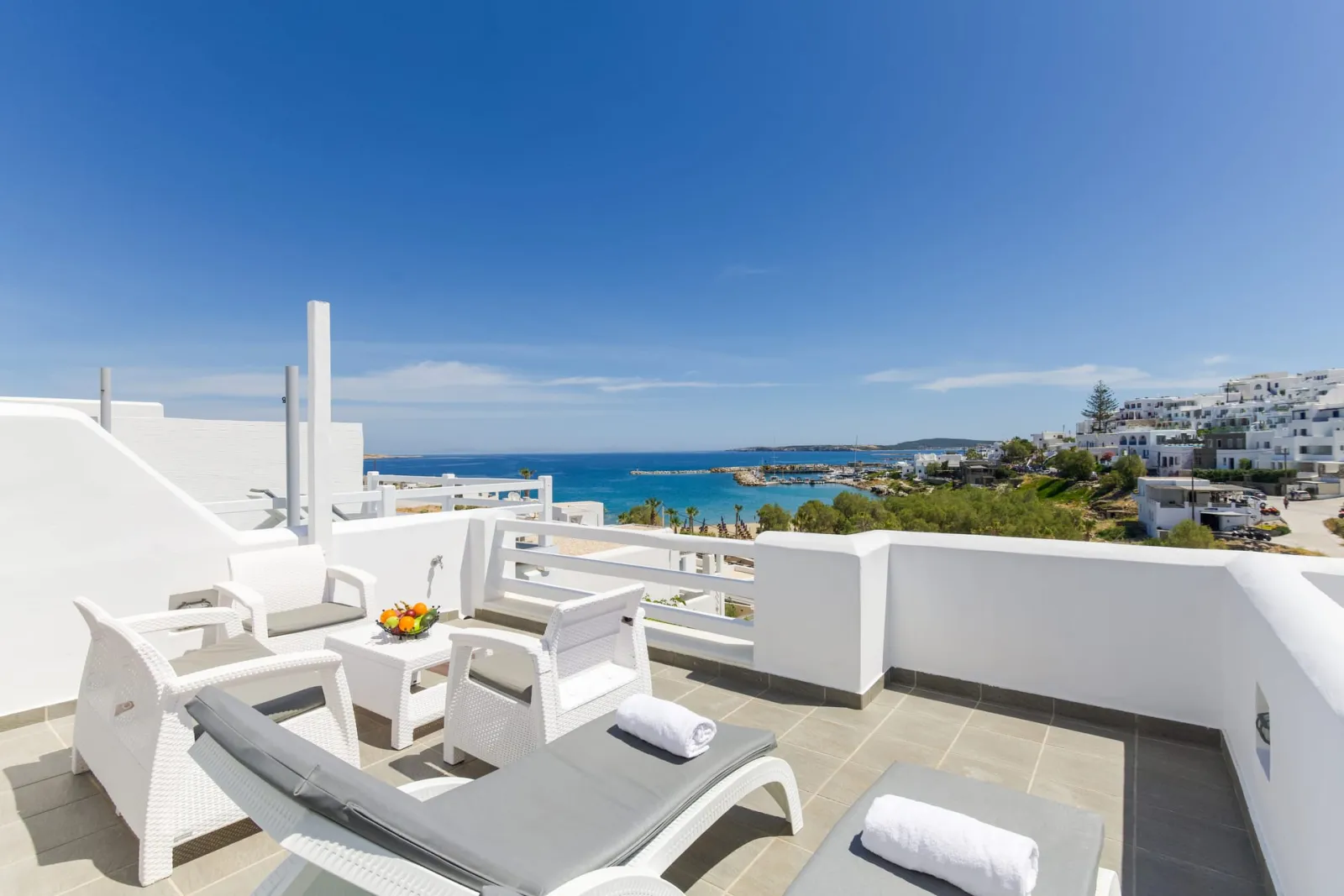 Family Apartment with Sea View